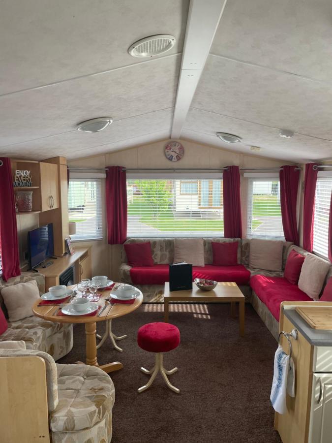 Calypso Hot Tub Breaks Tattershall Lakes Pet Friendly Exterior foto