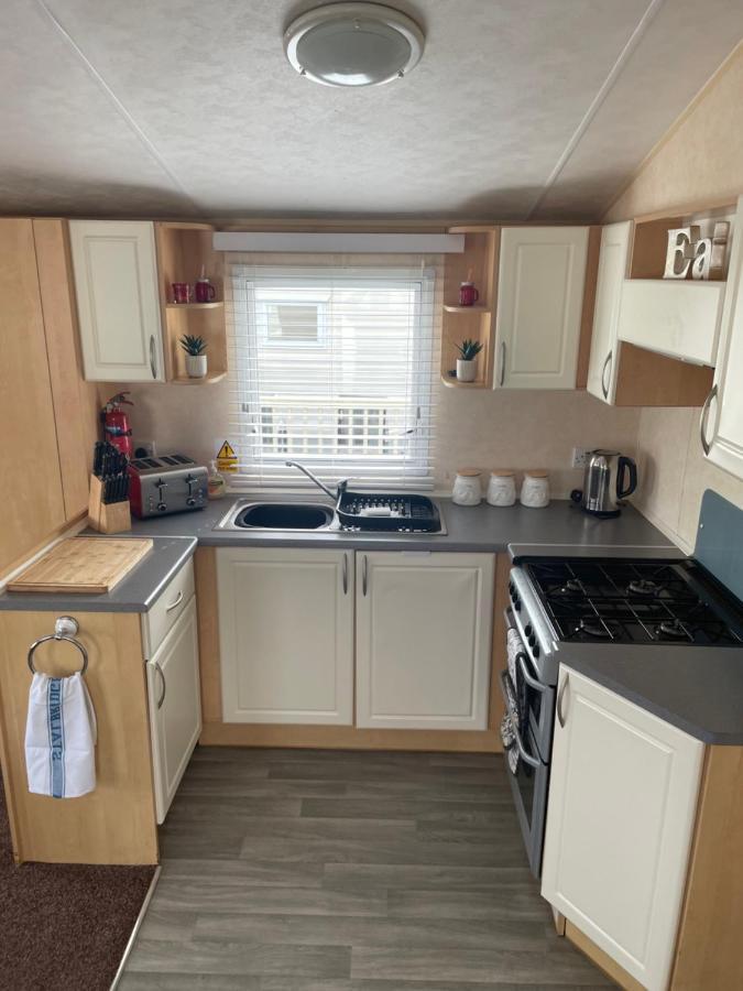 Calypso Hot Tub Breaks Tattershall Lakes Pet Friendly Exterior foto